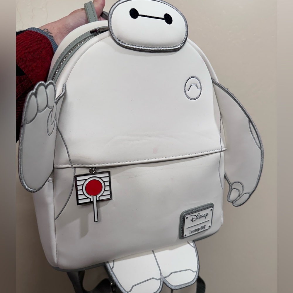 Baymax Loungefly Mini Backpack- glow in the dark, talking push button